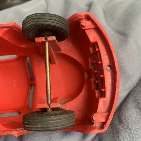 Vintage Reliable Toy Co Red Plastic Pickup Truck Model 567/2 Canada INCOMPLETE - Picture 9 of 16